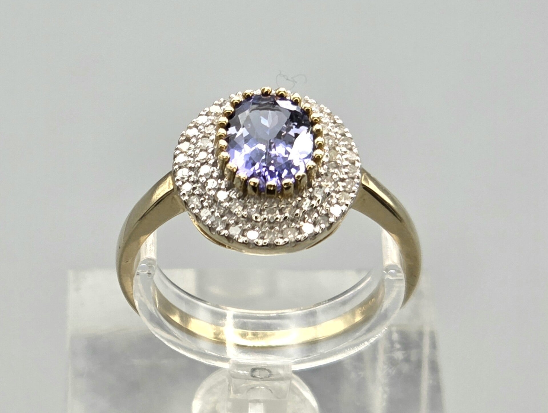 Vintage ring met edelsteen tanzaniet en diamant. 2026/366