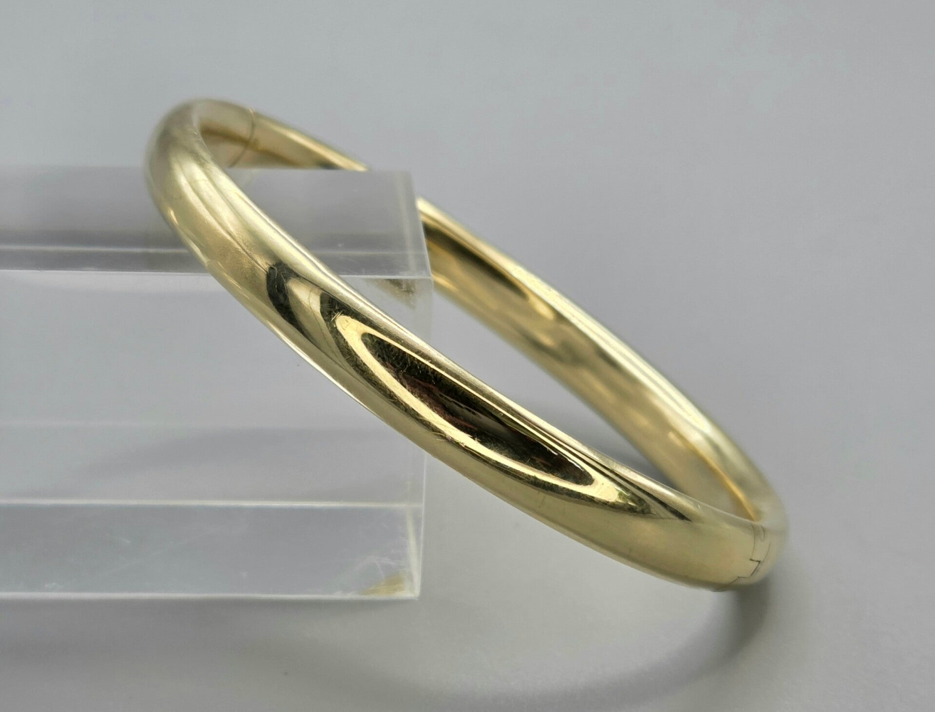 Gouden vintage classic bangle/slavenarmband. 2026/363