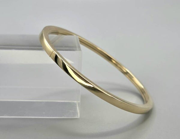 Gouden vintage classic bangle/slavenarmband dopsluiting. 2026/365