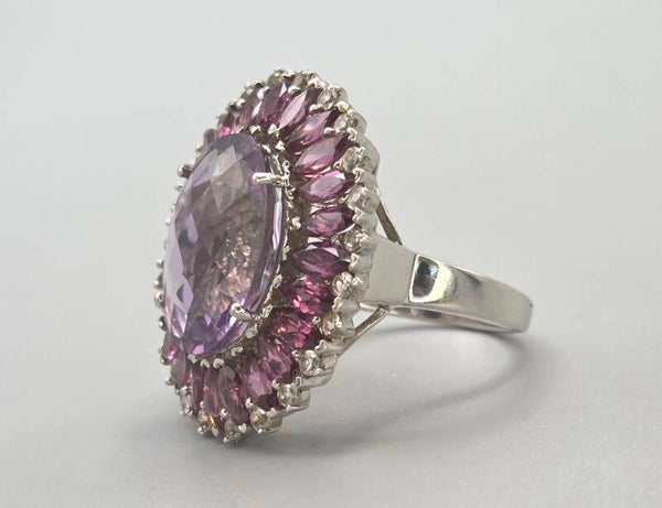 Vintage ring met edelstenen, amethist, toermalijn en witte topaas. 2026/418