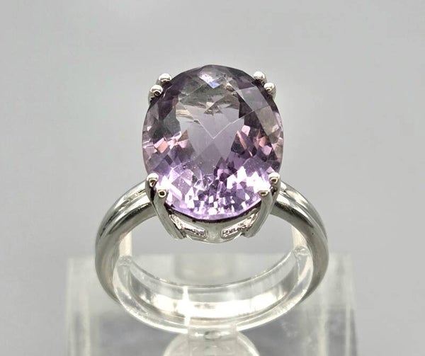 Vintage ring met edelsteen amethist. 2026/452