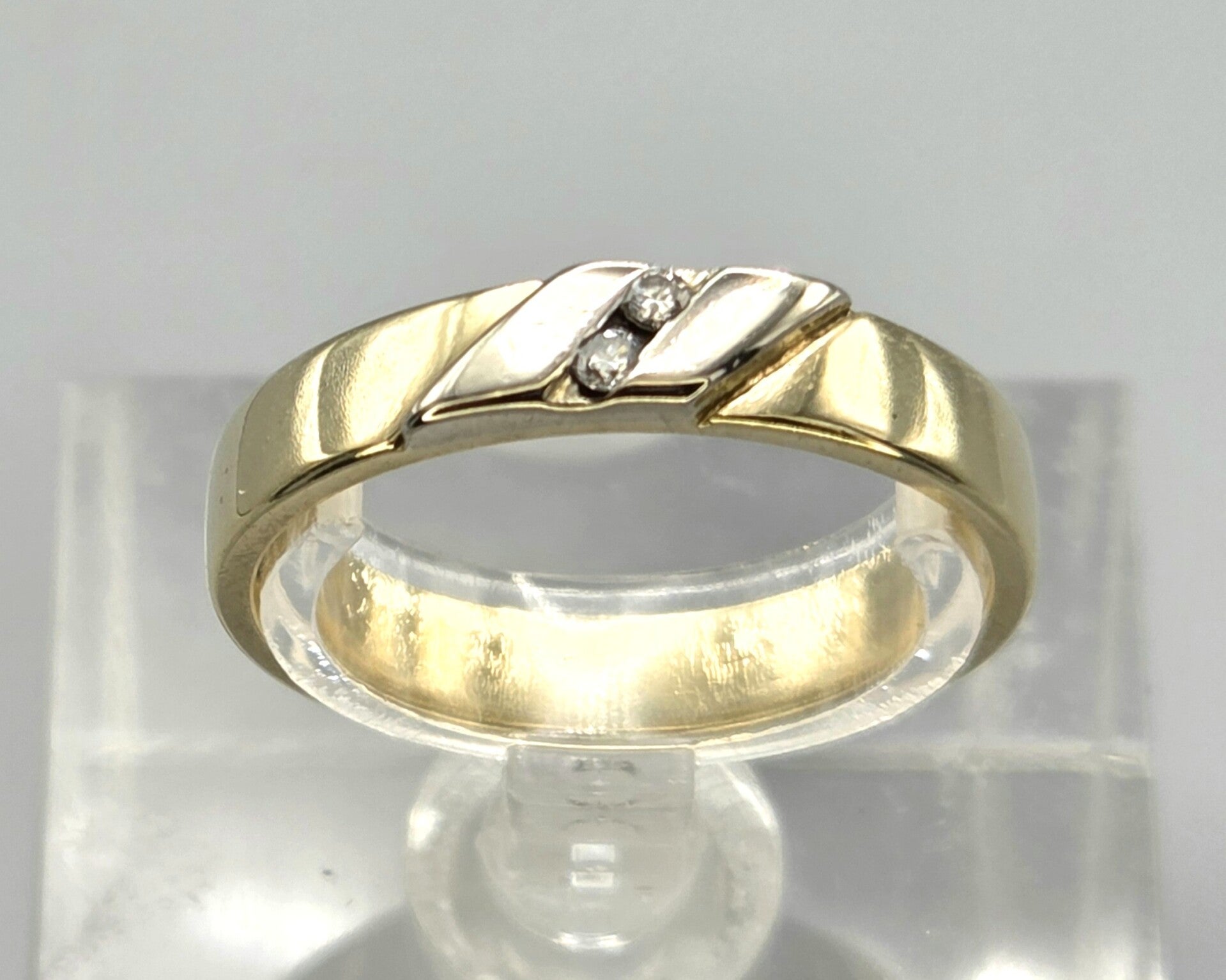 Vintage bi-color design ring met diamanten Ca: 0.04 ct. 2026/461