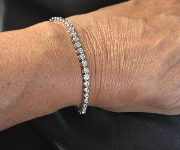 Zilveren tennisarmband met zirkonia. 2026/483