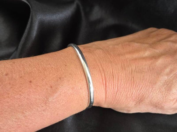 Zilveren classic Solide bangle / slavenarmband. 2026/500