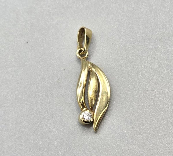 Vintage gouden hanger met zirkonia. 2026/585