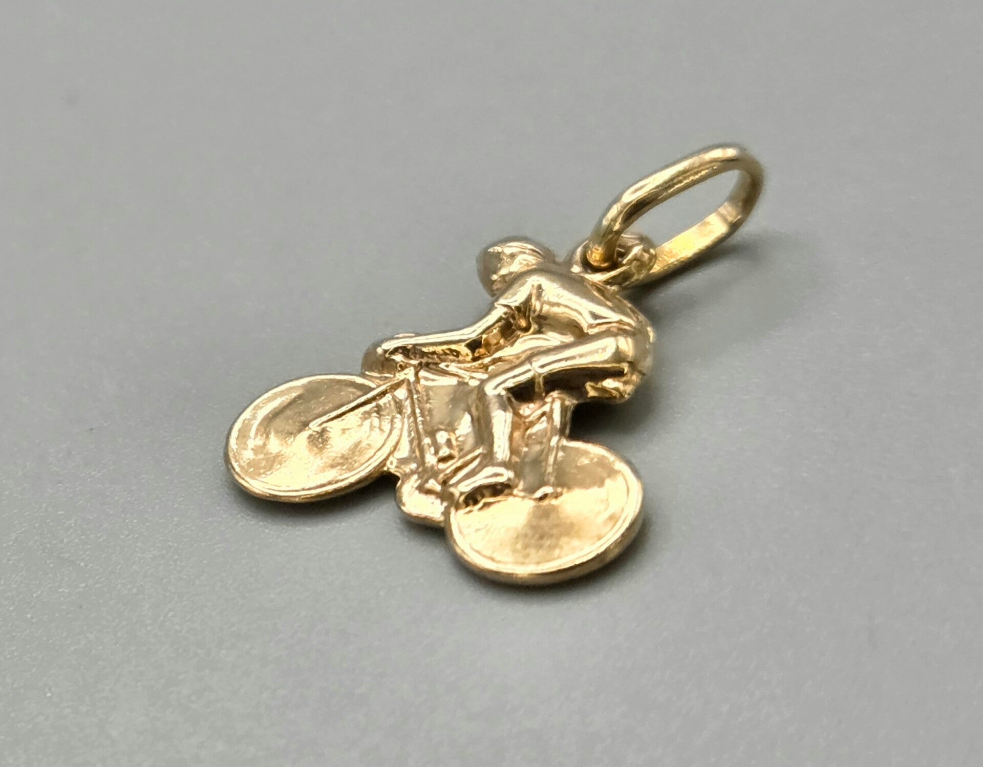 Vintage gouden wielrenner hanger. 2026/584