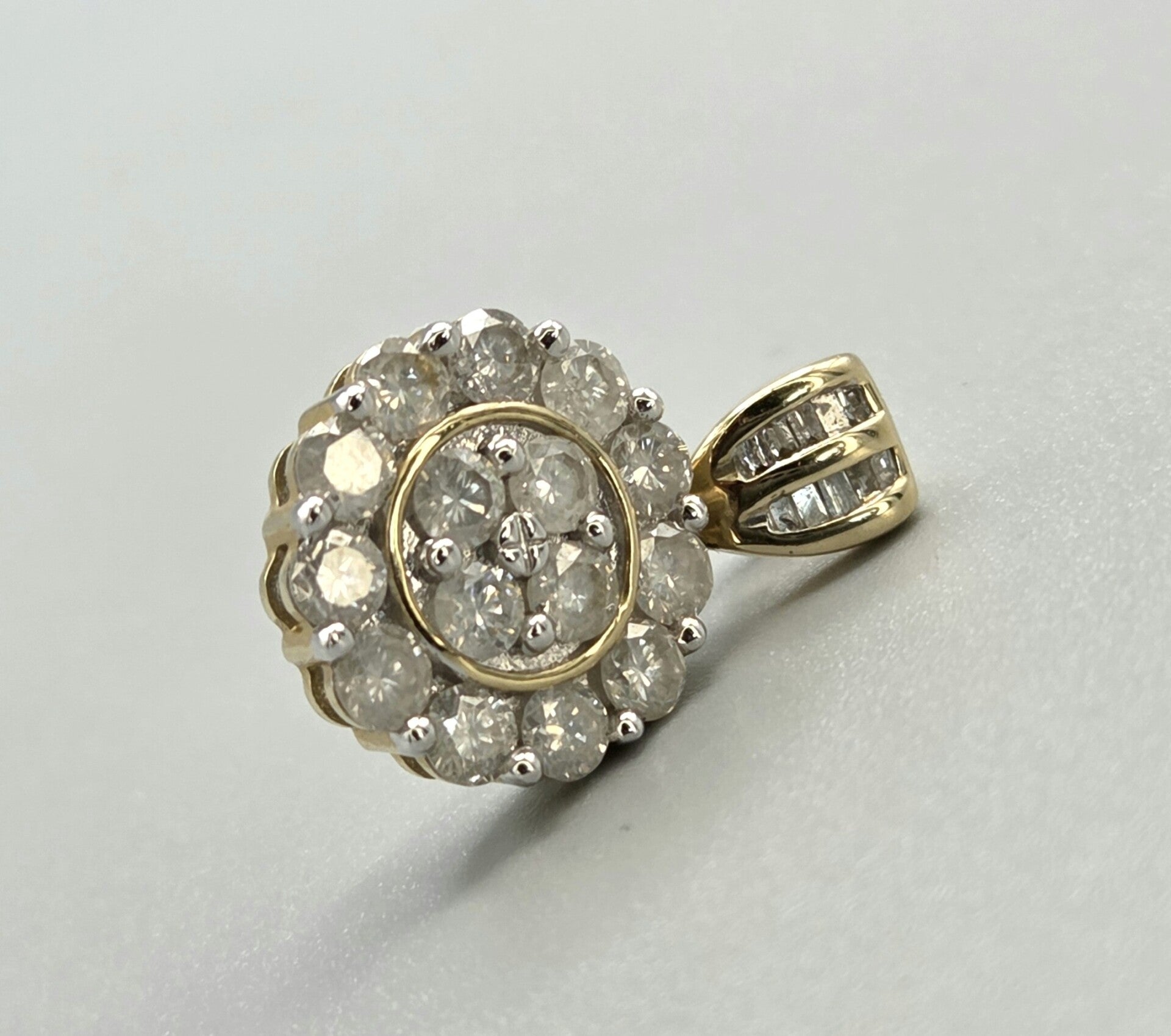 Vintage hanger met diamanten. Ca: 0.25 ct. 2026/612