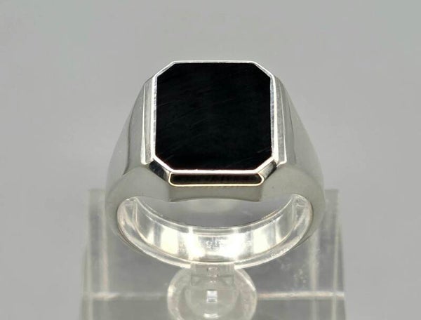 Zilveren herenring met onyx. 2026/637