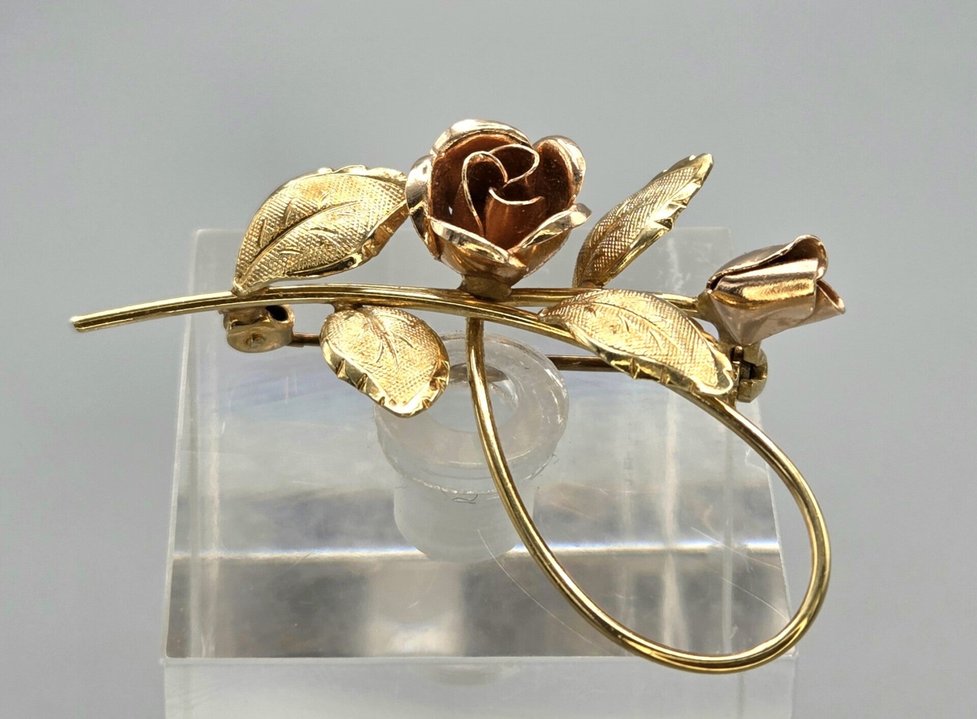 Gouden vintage broche van Theodor Klotz. 2026/626