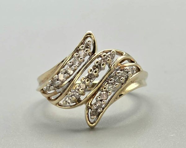 Vintage ring met edelstenen diamant. Ca: 0.21 ct. 2026/684