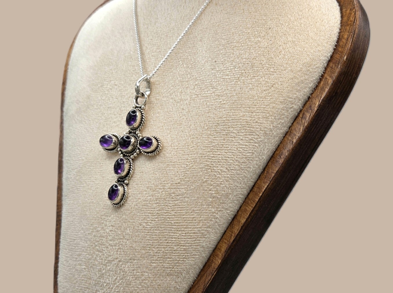 Vintage zilveren kruis met amethist en ketting, 2026/690