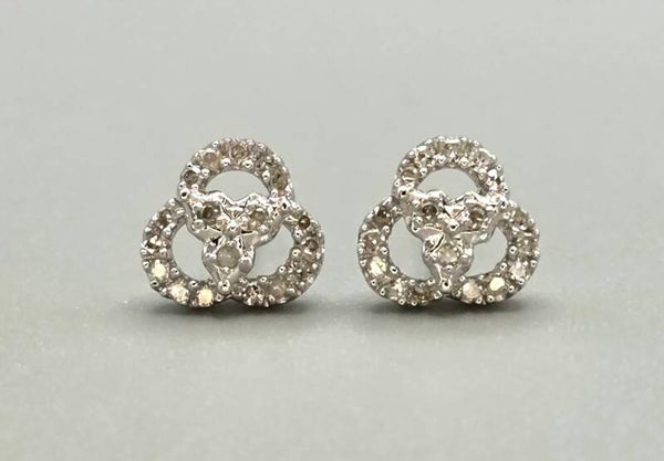 Vintage oorknoppen met ca. 0,35 ct diamanten. 2026/707