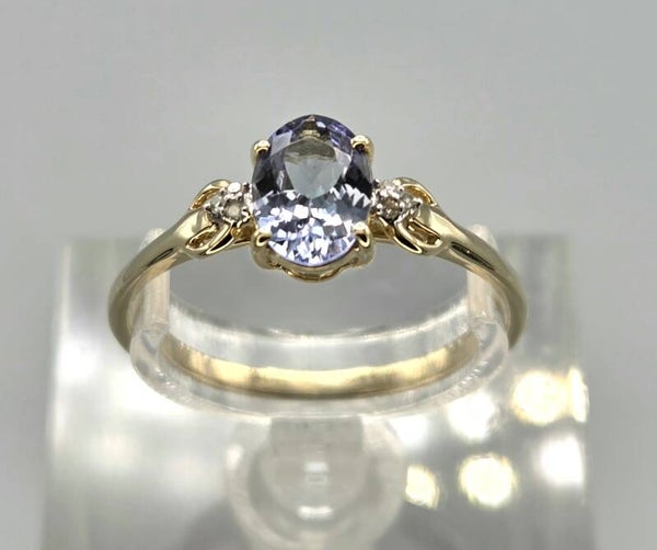 Vintage ring met edelsteen tanzaniet en diamanten. 2026/748. Mt: 18.25