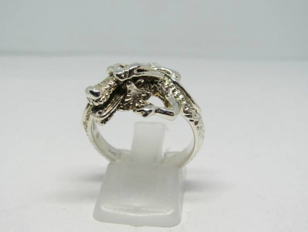 Nr:19/A19. 925. Zilveren Vintage ring met Draak. Maat: 19.