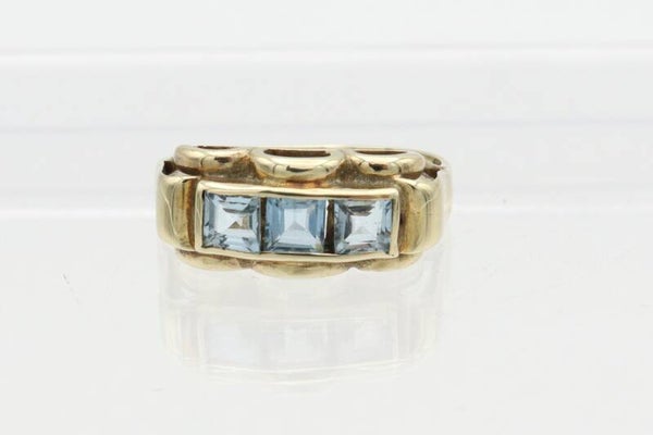 Antieke ring met aquamarijn. Maat: 16.6. Nr: 2021/131