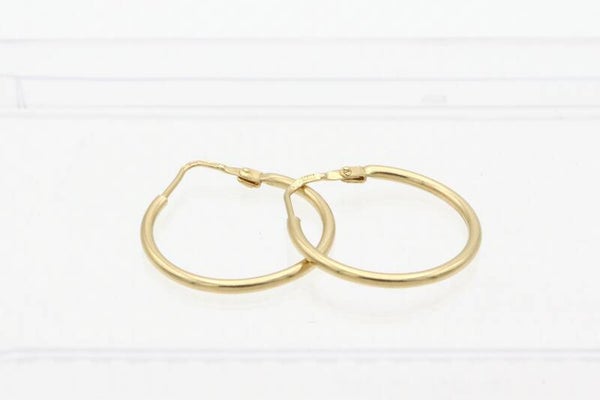 Gouden vintage oorringen. 2021/164.