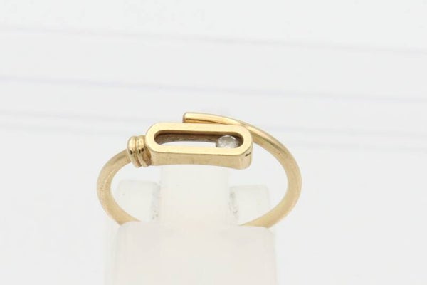 Gouden vintage ring met saffier . Maat: 15.5. 2021/139.