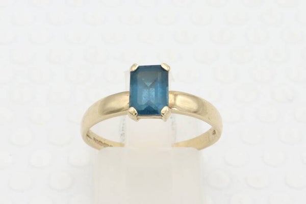 Vintage ring met topaas. Maat: 17.25. 2021/319.