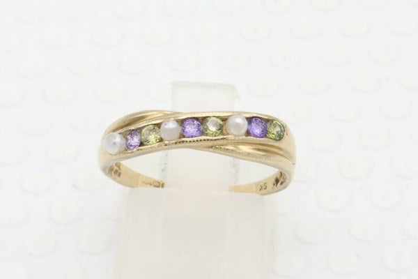 Vintage ring met amethist, zaadparel, en peridot. Maat: 17.5. 2021/336.