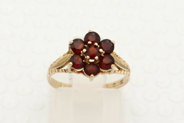 Vintage ring met granaat. Maat: 16.2. Nr: 2021/409