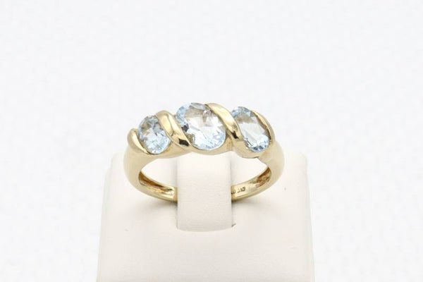 9 Karaat. Vintage ring met aquamarijn. Maat: 16.25. Nr: 2020/254