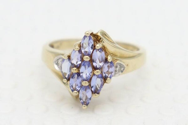 9 Karaat. Vintage ring met tanzaniet en diamant. Maat: 16.25. Nr: 2020/286.