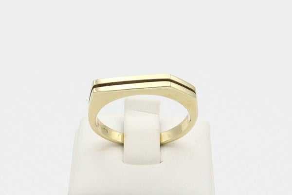 14 Karaat. Gouden vintage design ring. Maat: 16.9. Nr: 2020/398.