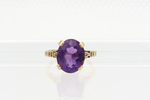 Vintage ring met amethist. Maat: 17.1. Nr: 2020/628.
