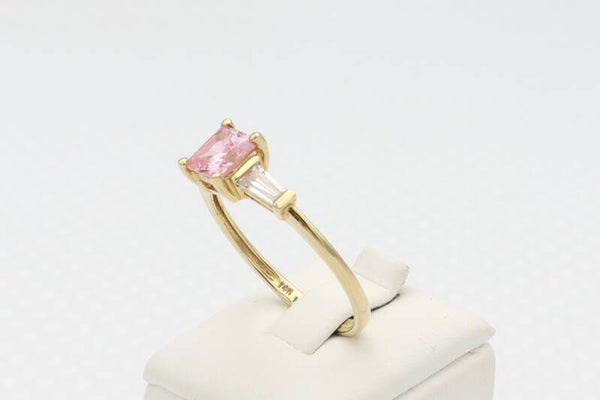 14 Karaat. Gouden vintage ring met rosé toermalijn en diamonds. Maat:20.25. Nr: 2020/656