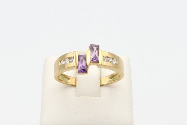 Gouden vintage ring met amethist en diamanten. Maat:17.5. 2020/677.