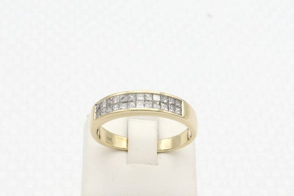 14 Karaats. Gouden vintage ring met diamanten (Ca: 1.28 ct). Maat: 21.5. Nr: 2020/728.