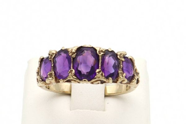 9 Karaat. Vintage ring met amethist. Maat: 16.8. Nr: 2020/734.