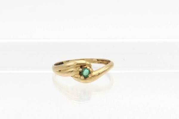 Gouden vintage ring met smaragd. Maat: 16.8. 2020/749