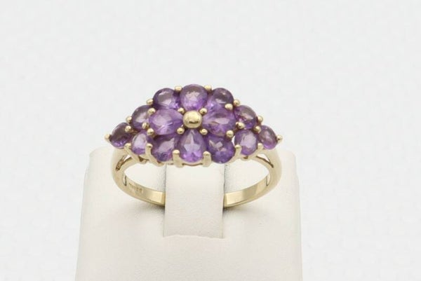 9 Karaat. Vintage ring met amethist. Maat: 17. Nr: 2020/766.