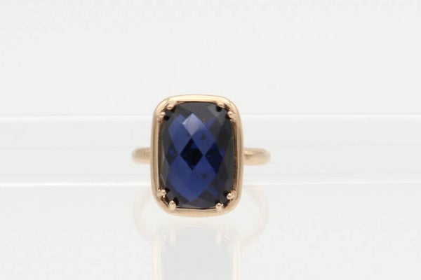 Gouden vintage ring met saffier. Maat: 17.5. 2020/873