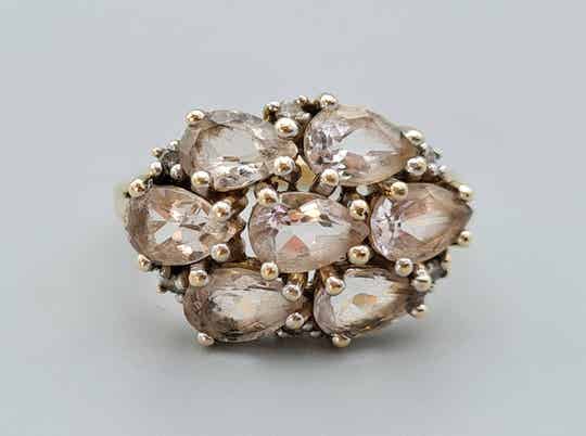 Vintage ring met champagne topaas en diamant. 2024/463