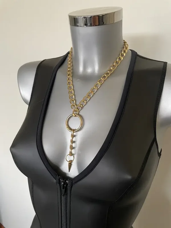 Zilverkleurige Halsketting met zilverkleurige ring