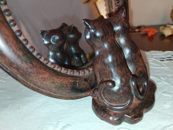 Joli miroir aux chats