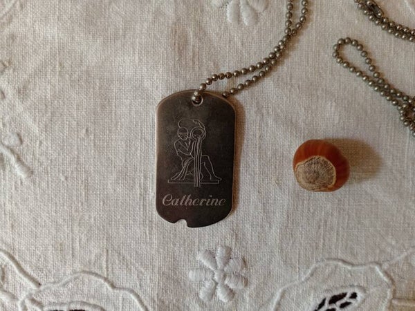 Pendentif verseau "Catherine" en métal, chaîne style armée
