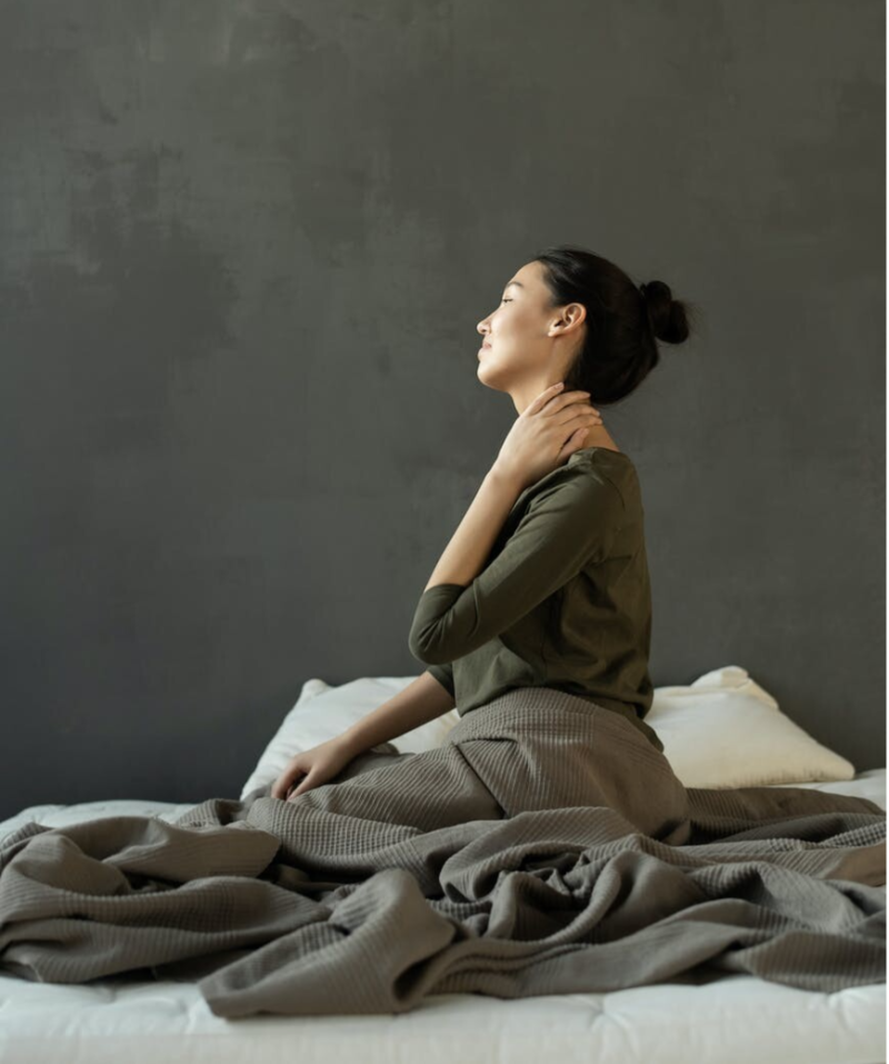 nekklachten, stijven spieren, spierpijn, slaapproblemen bij vrouwen