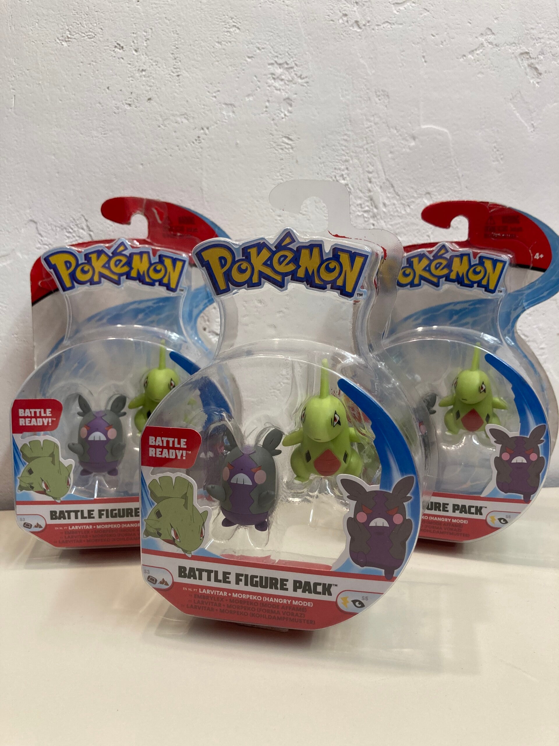Battle Figure Pack (Larvitat & Morpeko)