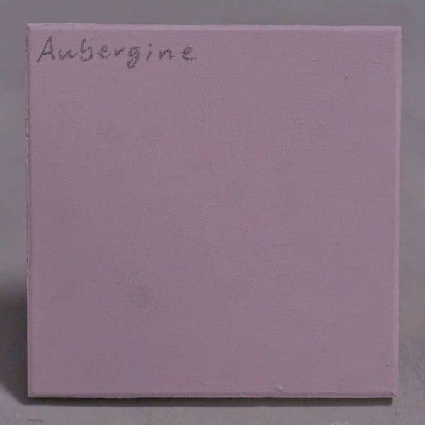 Lehmfarbe Aubergine