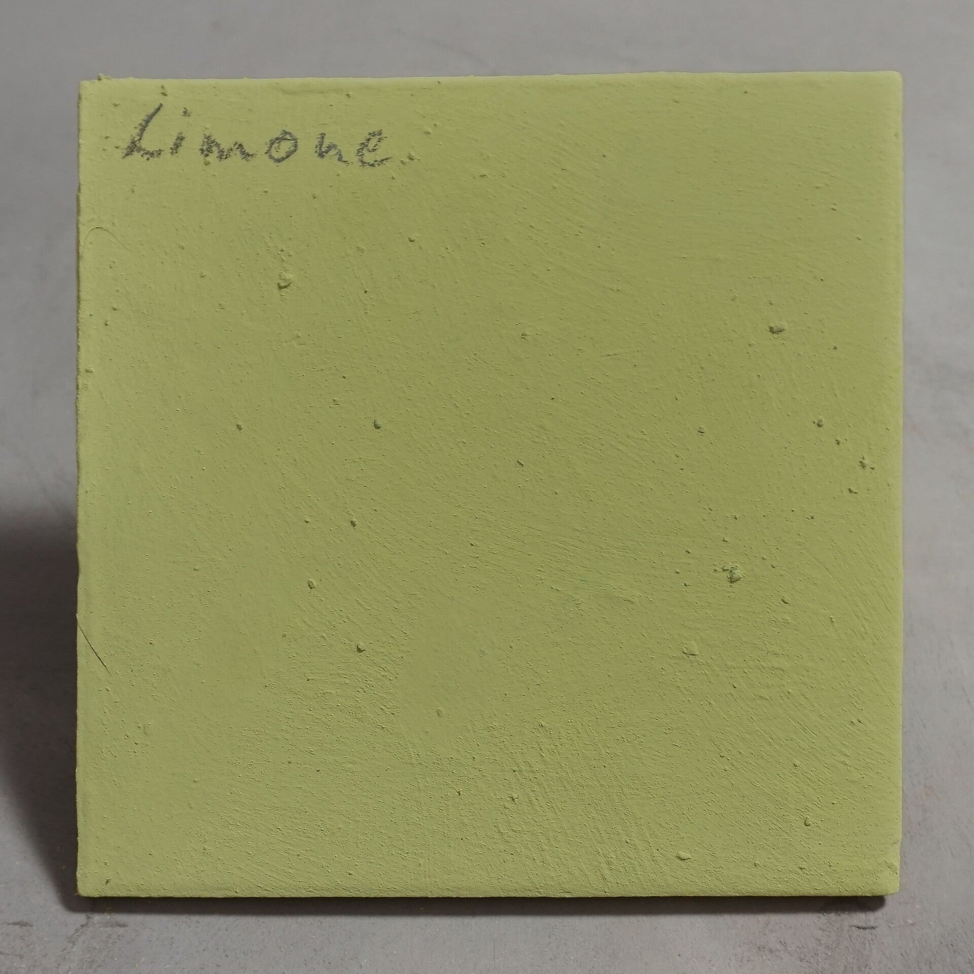 Lehmfarbe Limone