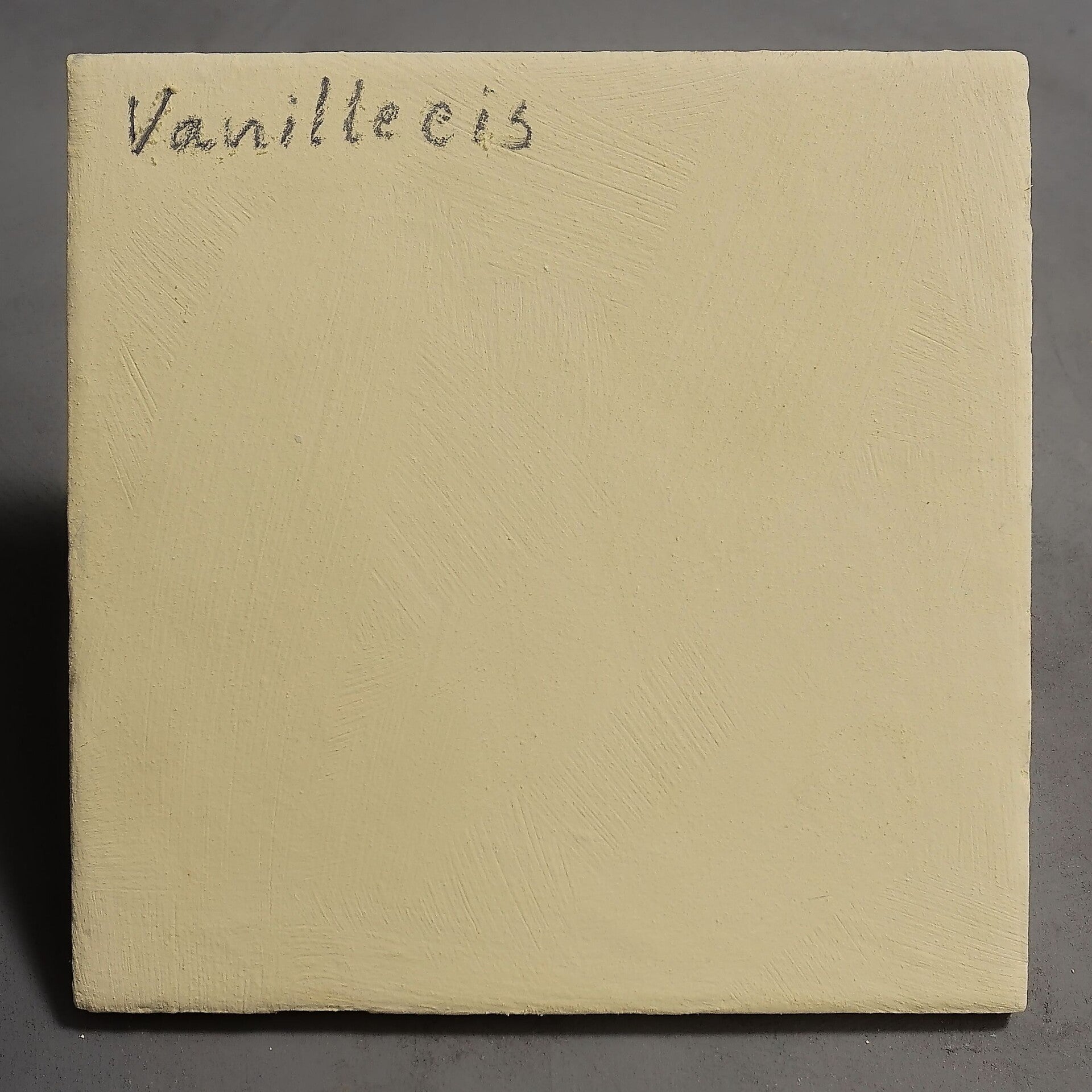 Lehmfarbe Vanilleeis