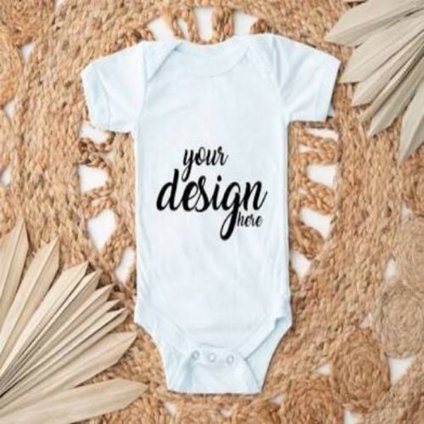 Short sleeve onesie/T-shirt