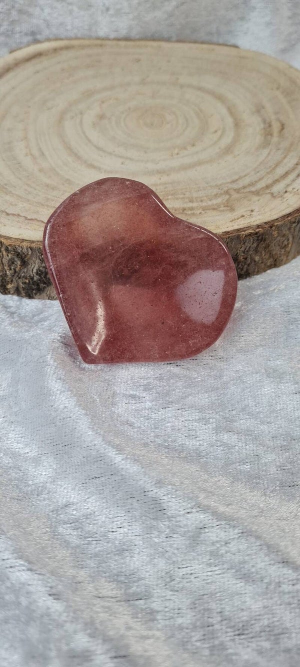 Erdbeerquarz Schälchen Herz