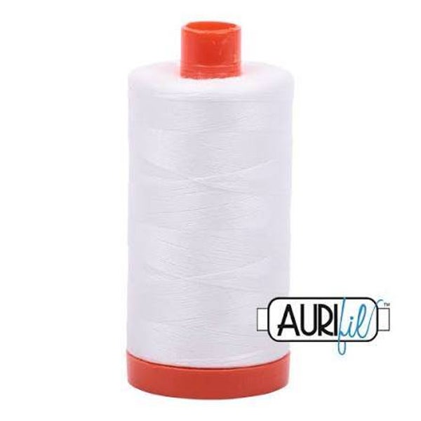 Aurifil kleur Natural White 2021