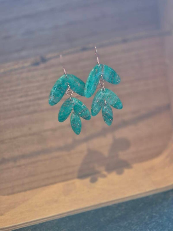 Leaf rose
