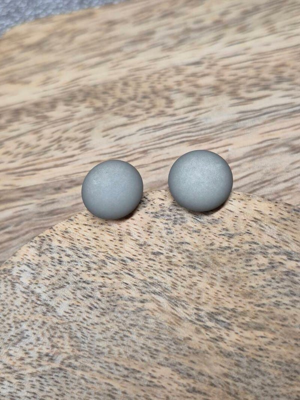 Grey mat