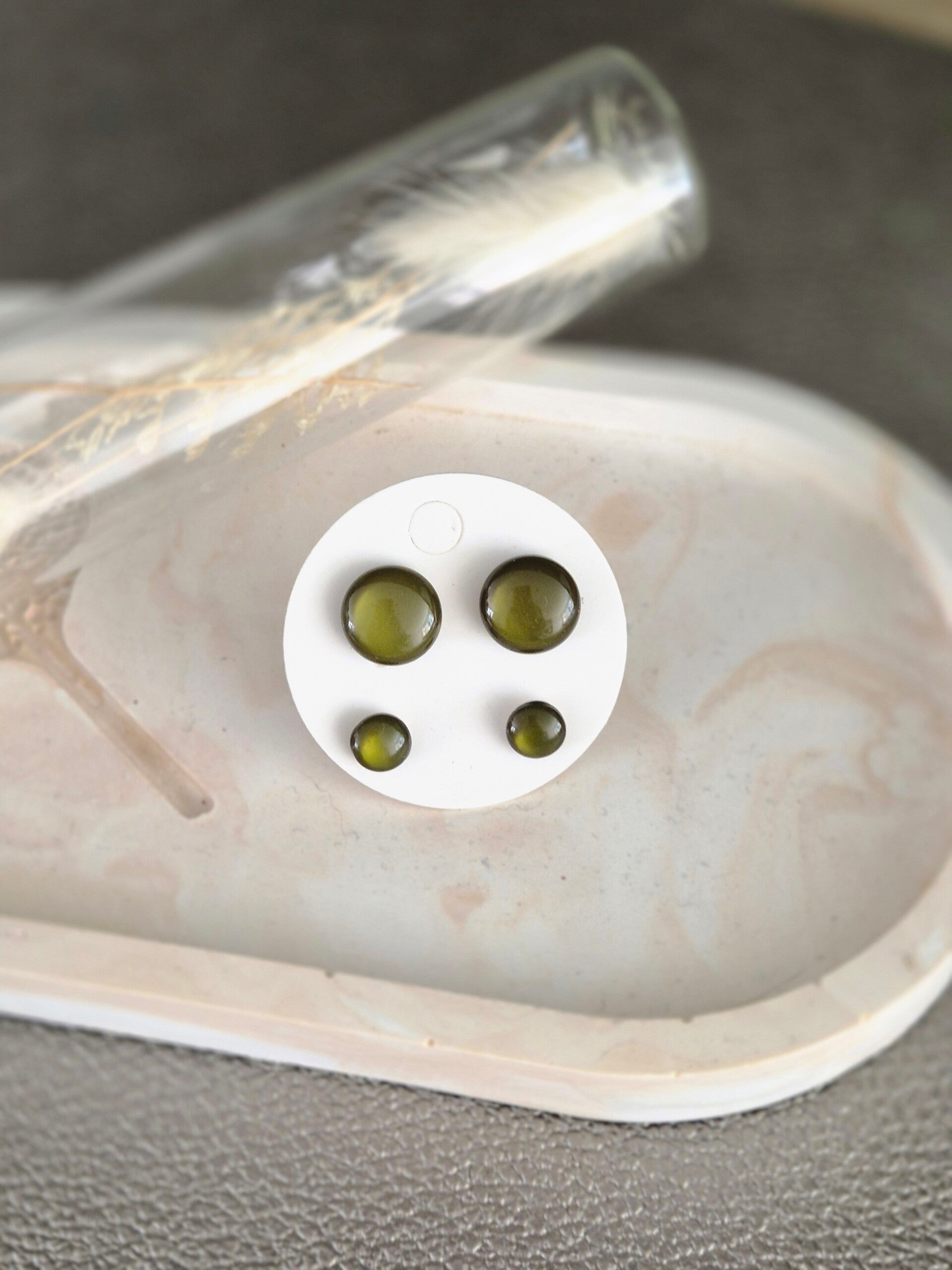 Mom & kids twins green